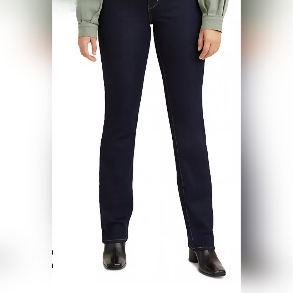 NWT Levi's 314 Shaping Straight women's jeans 30x34